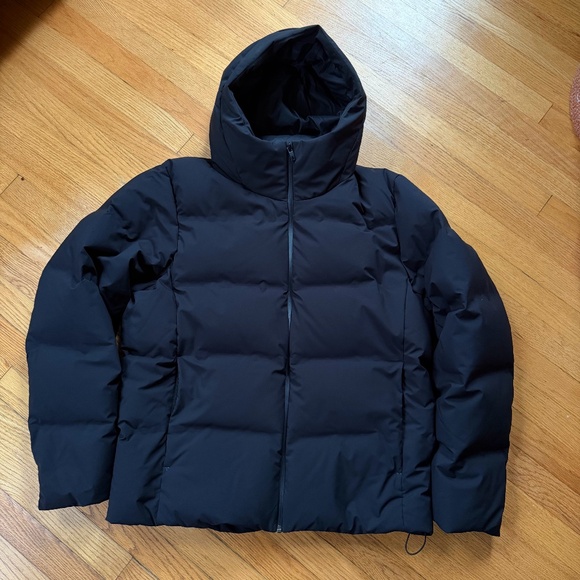 UNIQLO Seamless Down Parka - Picture 2 of 5